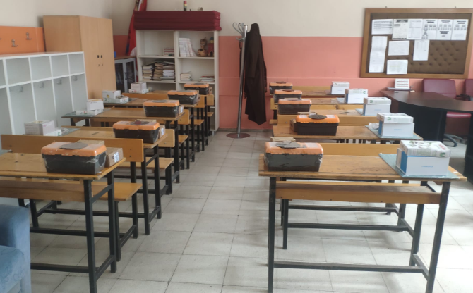 MUTLU ÇOCUKLAR, MUTLU KÖYLER