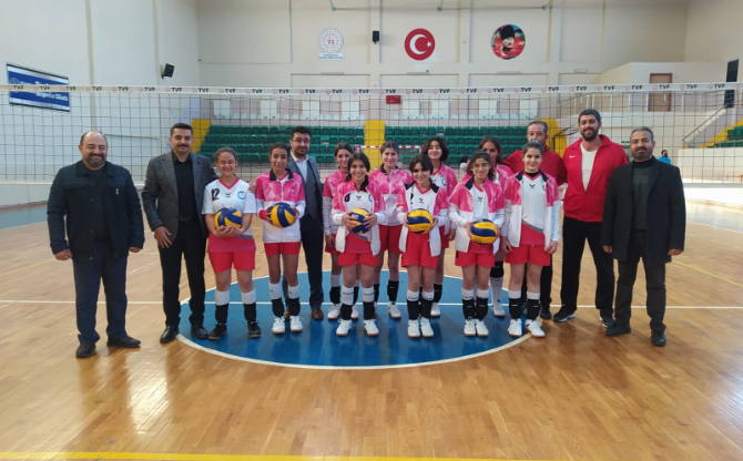 MUTLU ÇOCUKLAR, MUTLU KÖYLER